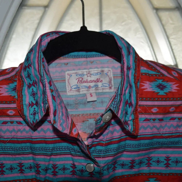 PANHANDLE Girl's Red, White, & Blue Aztec Long Sleeve Shirt Pearl Snaps Size S - Picture 2 of 3